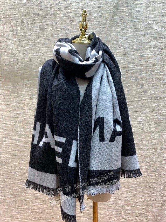 CHANEL專櫃新款女士圍巾 香奈兒尾單經典款羊絨披肩  mmj1488